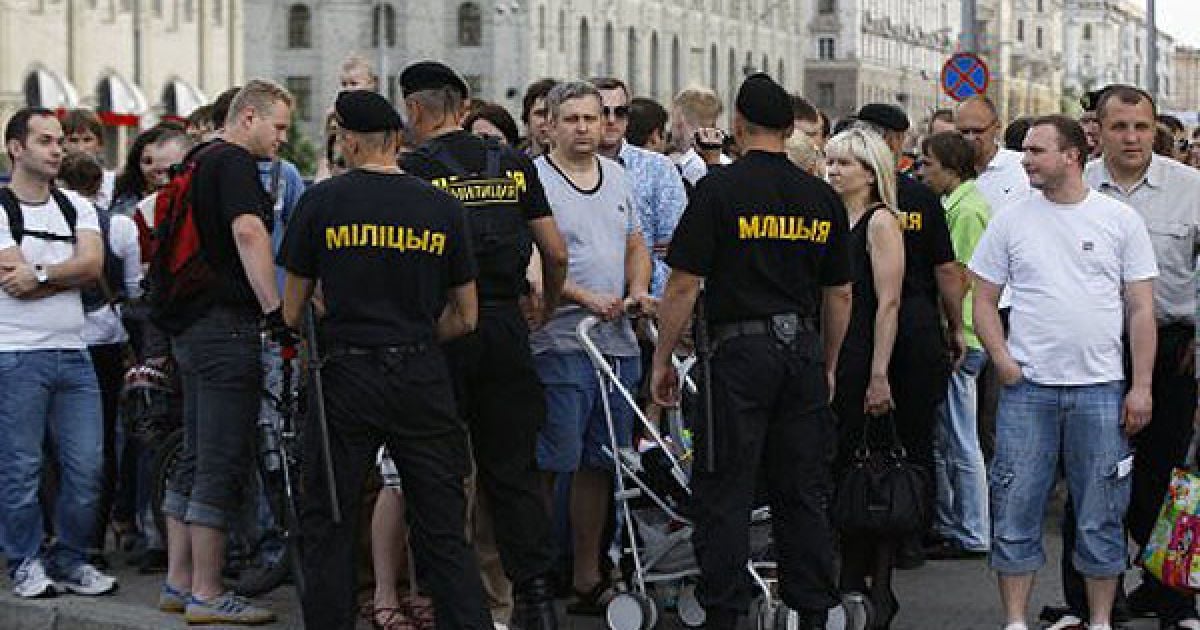 В Мінську та інших містах Білорусі міліція розігнала несанкціоновані протести проти президента Лукашенка.