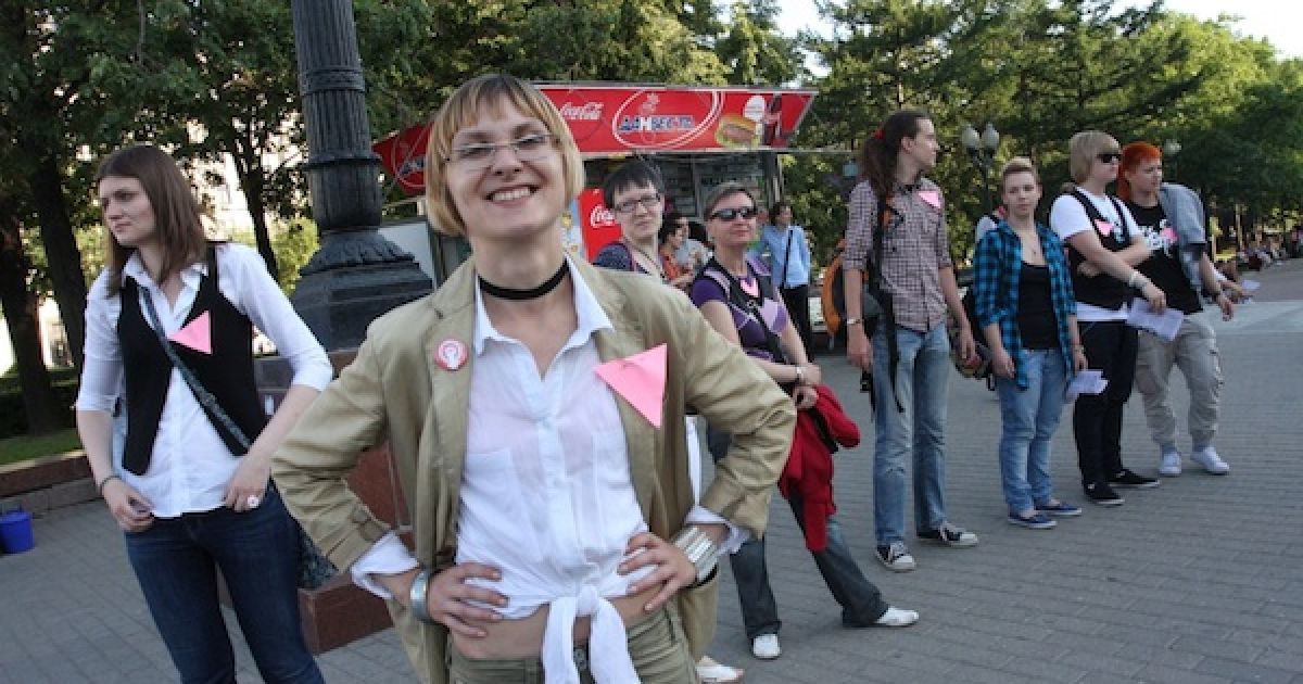 Поліція затримала десятки лесбіянок, які проводили поодинокі пікети проти гомофобії у центрі Москви. / © www.ikd.ru