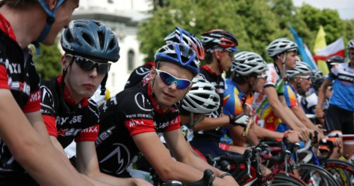 В Тернополі провели 55-ту міжнародну велогонку українсько-польської дружби / © УНІАН