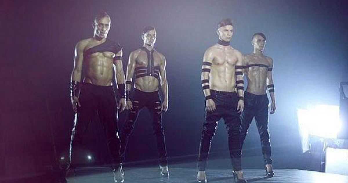 Сексапільний чоловічий гурт Kazaky, кліпи якого в Інтернеті подивились 4 млн осіб, їдуть до США та Європи. / © kazaky.net