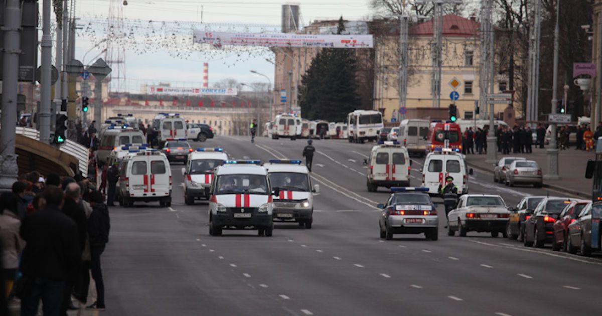 Міністр охорони здоров&#039;я Василь Жарко заявив, що до місця події було направлено 98 машин "швидкої допомоги". / © onliner.by