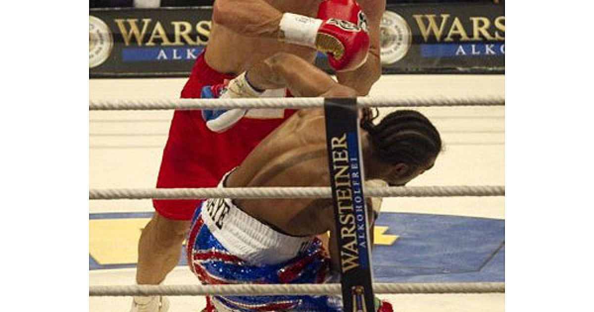 Українець Володимир Кличко став абсолютним чемпіоном світу з боксу, здобувши перемогу над Девідом Хеєм у об&#039;єднавчому поєдинку за пояси IBF/IBO, WBO і WBA. / © AFP