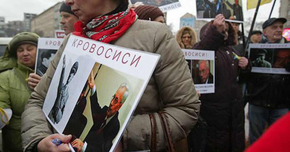 Сотні людей з усієї України з&#039;їхались до Києва на "Автомайдан" із вимогами відставки прем&rsquo;єр-міністра Миколи Азарова. / © УНІАН