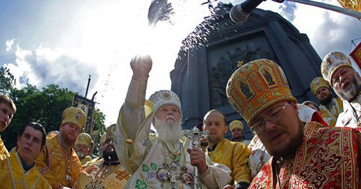 В Києві близько 10 тисяч віруючих взяли участь у хресній ході, організованій УПЦ КП з нагоди Дня хрещення України-Русі. / © УНІАН