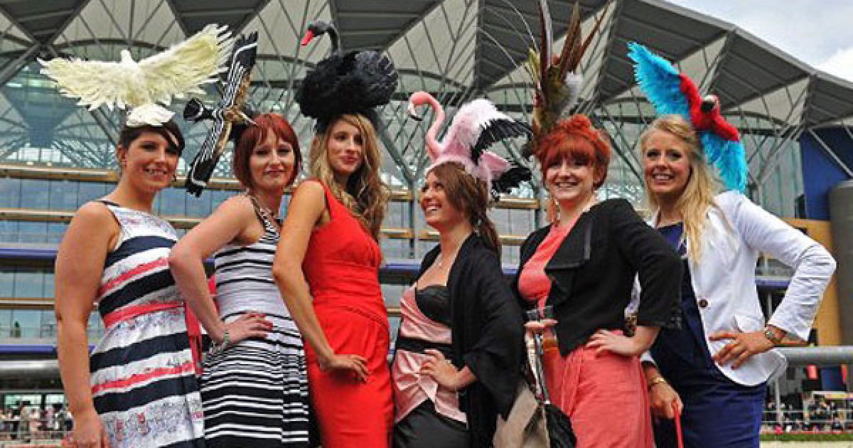 Щорічні королівські перегони Royal Ascot традиційно є святом модних капелюшків.