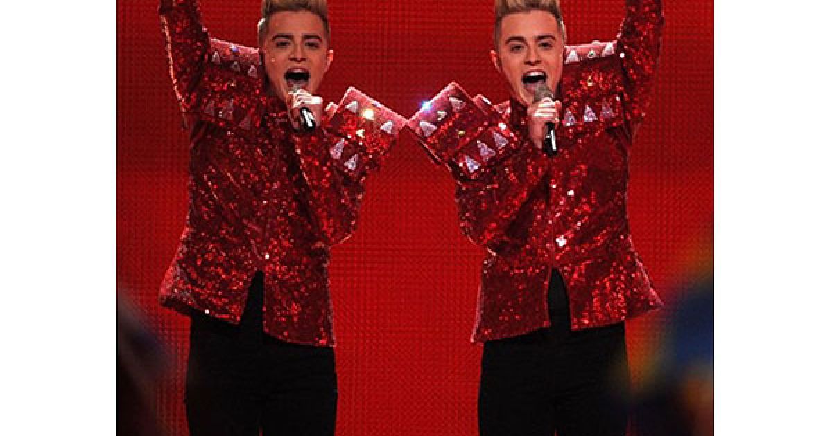 Гурт "Jedward" (Ірландія) з піснею "Lipstick" / © AFP