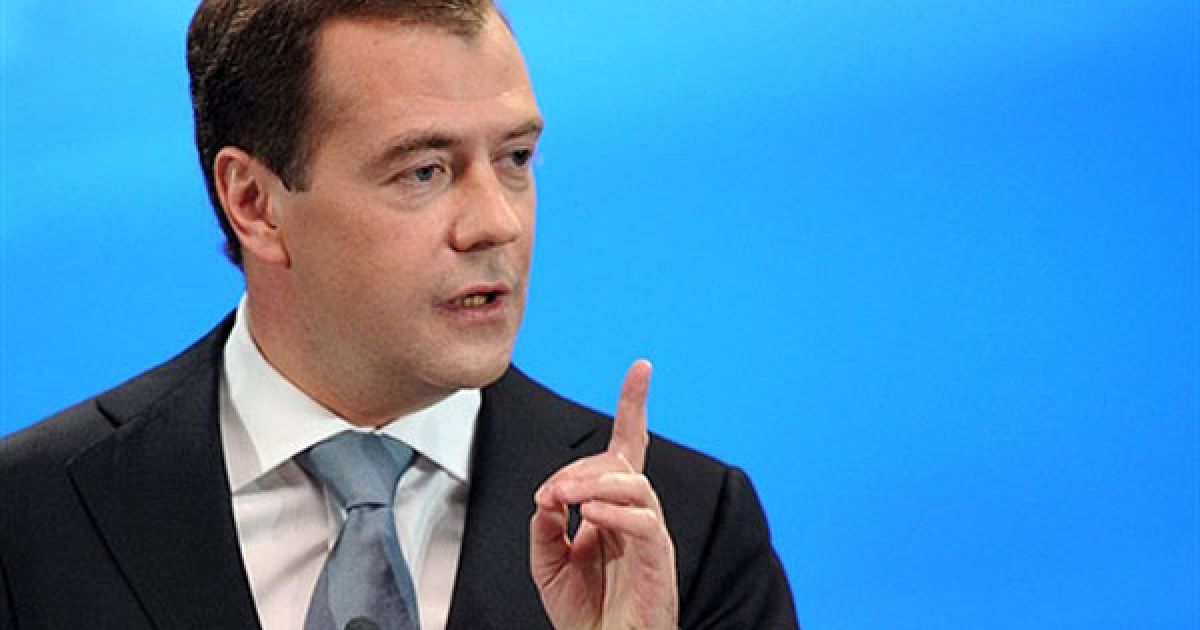 Президент Росії Дмитро Мєдвєдєв вперше провів масштабну прес-конференцію для журналістів, яку транслювали у прямому ефірі. / © AFP
