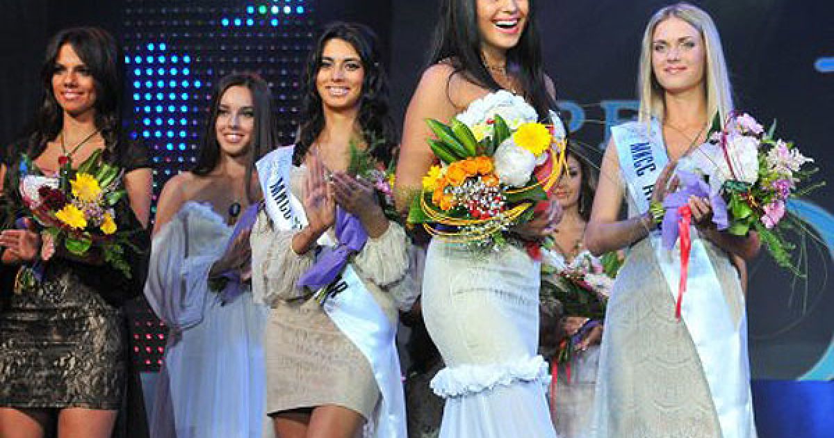 Переможницею конкурсу "Міс Донбас Open 2011" стала 19-річна студентка з Одеси Тетяна Грабович. / © УНІАН