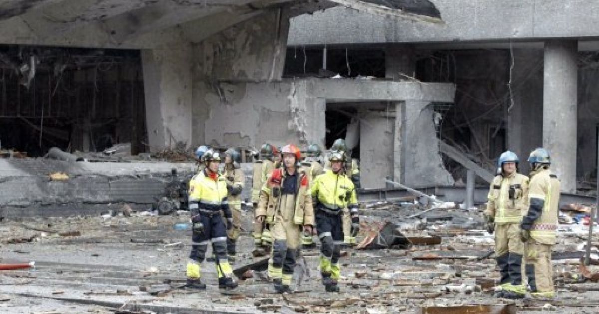 В результаті вибуху поруч з урядовою будівлею в столиці Норвегії Осло загинули семеро людей, 15 отримали поранення. / © AFP