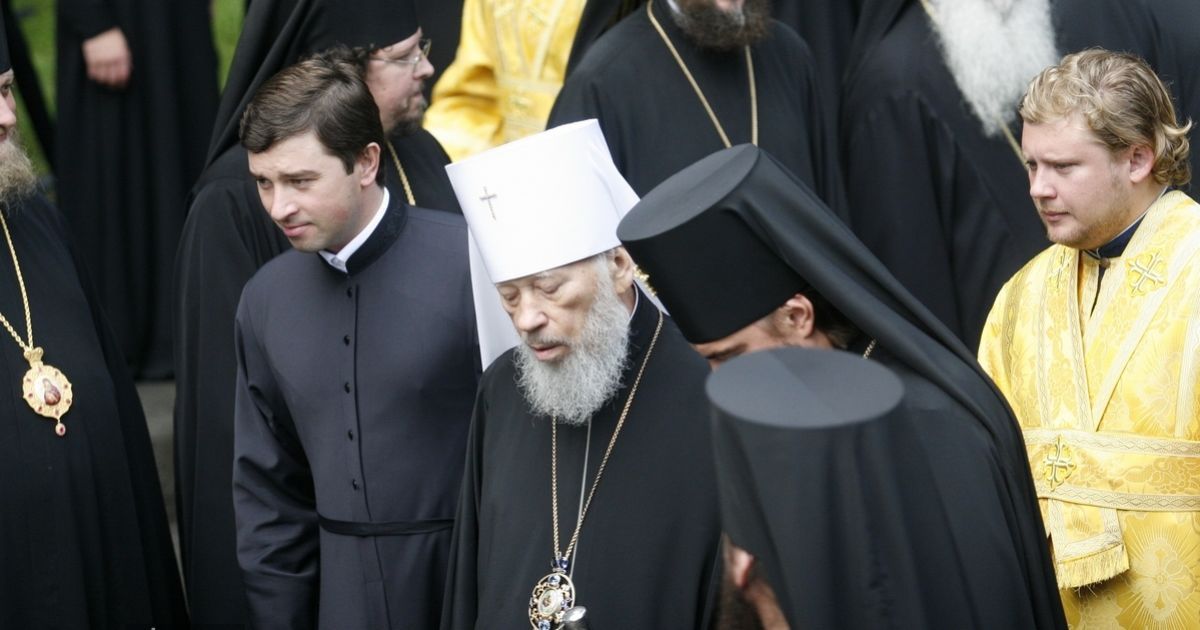 Глава Російської православної церкви патріарх Кирило провів молебень на Володимирській гірці в Києві.