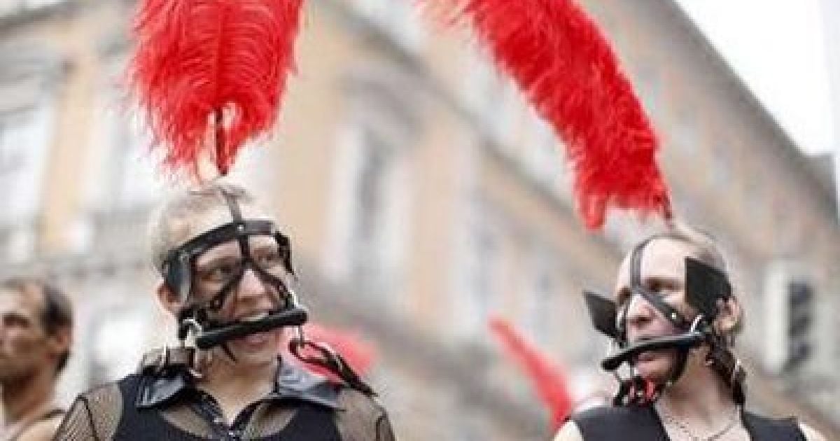 У п&#039;яти європейських країнах - Португалії, Австрії, Болгарії, Хорватії та Угорщині - пройшли масштабні гей-паради. / © AFP