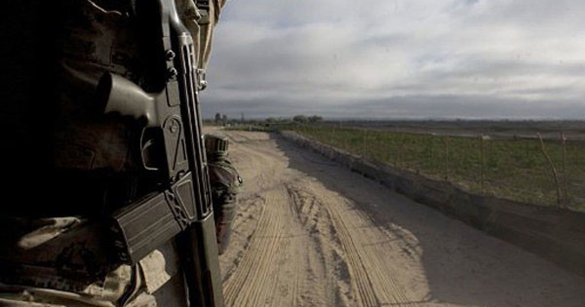 Мексиканська армія виявила поблизу кордону зі США найбільшу плантацію марихуани в історії країни, площею 120 га. / © AFP