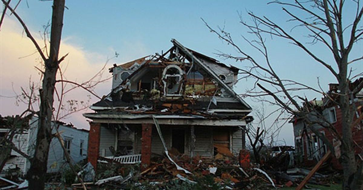 Торнадо зруйнував місто Джоплін у США_24 / © AFP