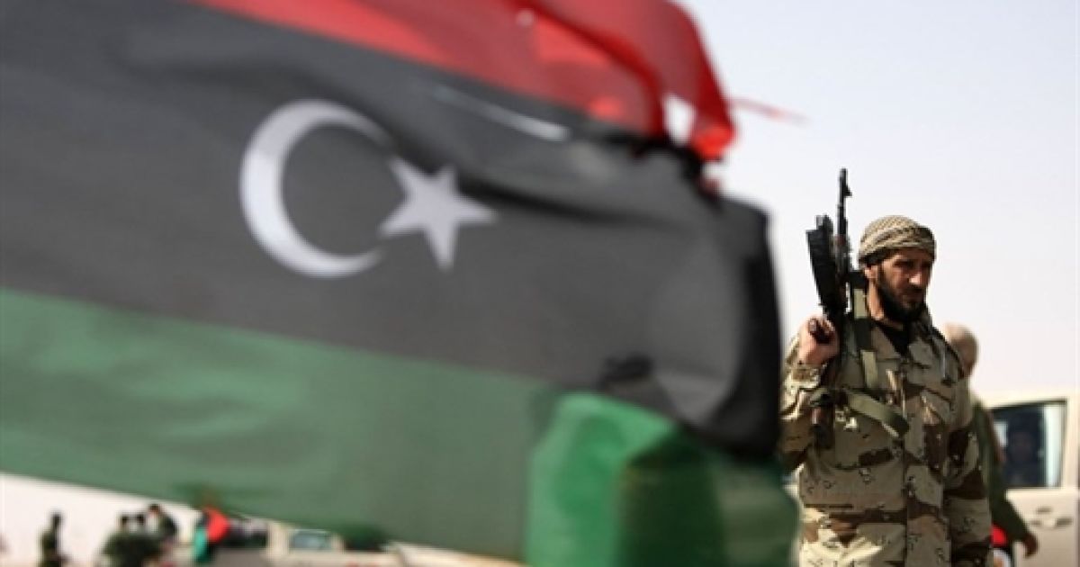 Озброєні повстанці Лівії відкрили вогонь по натовпу.