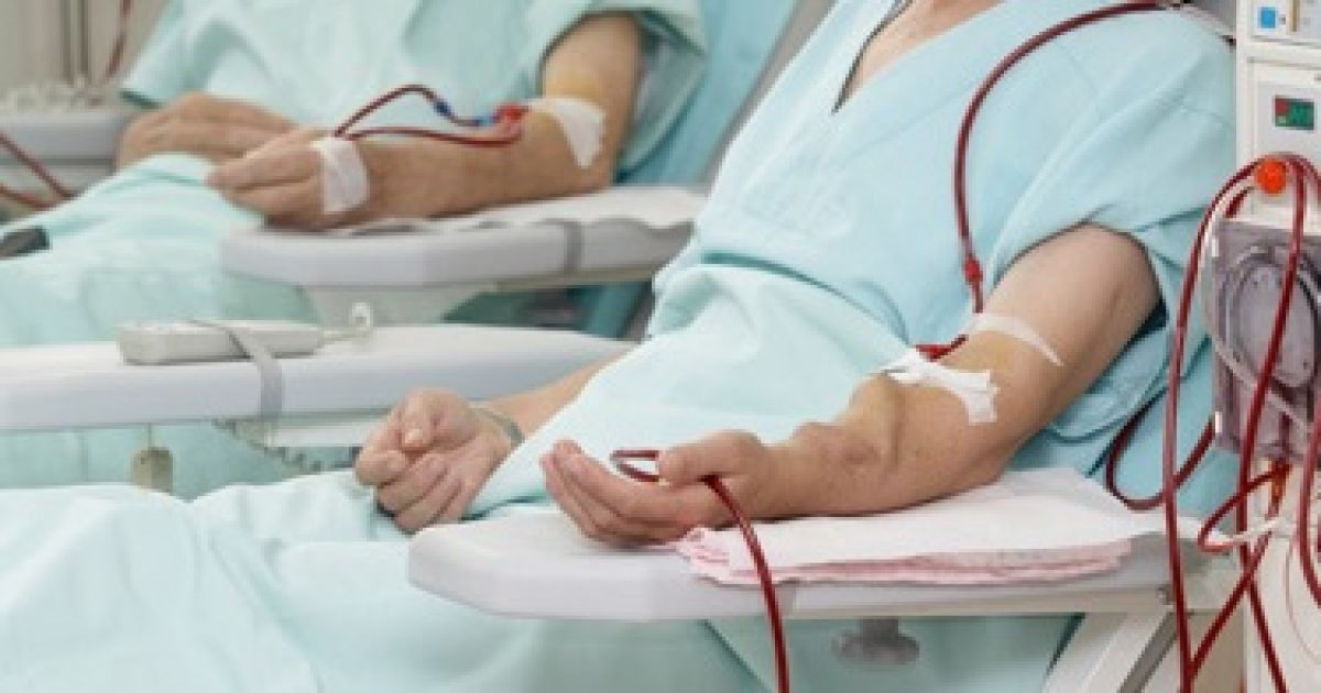 У Києві хворих на ниркову недостатність забезпечать витратними матеріалами для діалізу.