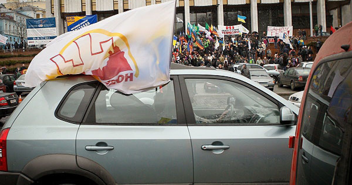 Сотні людей з усієї України з&#039;їхались до Києва на "Автомайдан" із вимогами відставки прем&rsquo;єр-міністра Миколи Азарова. / © Украинское Фото