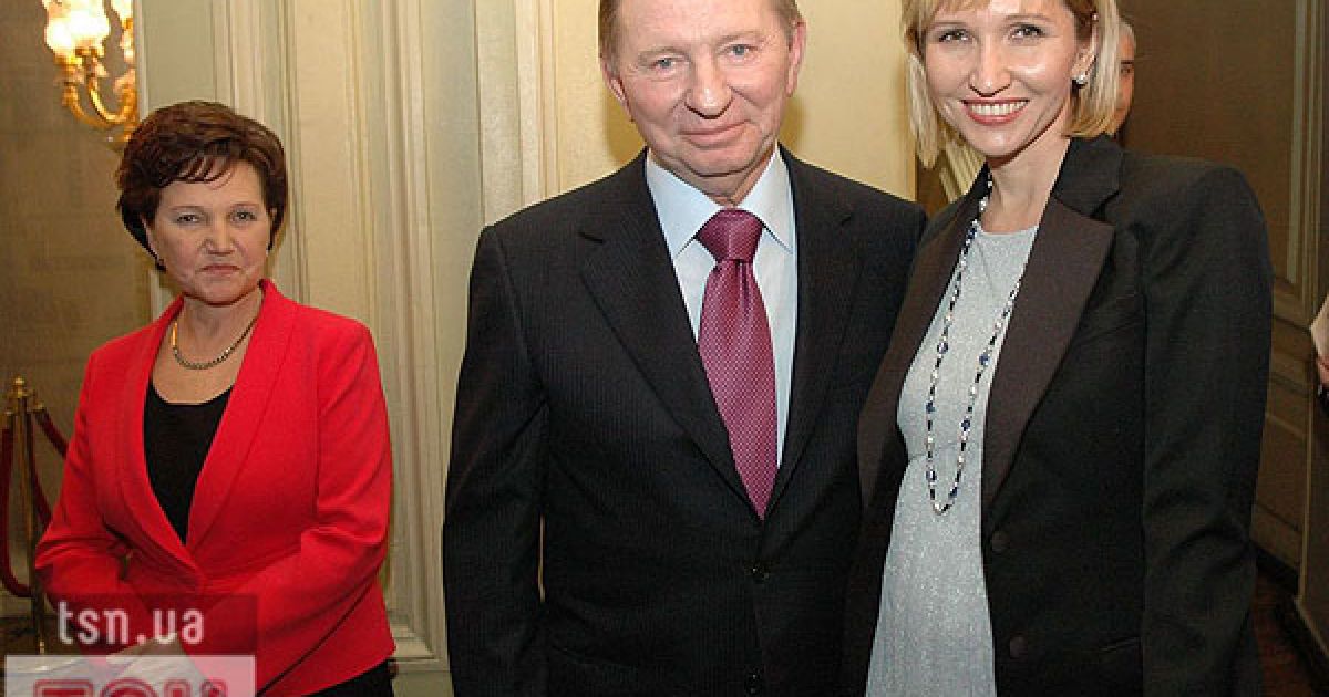 Екс-президент України Леонід Кучма з дочкою Оленою та дружиною.