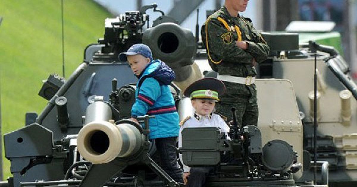 В Мінську провели урочистий військовий парад на честь святкування Дня незалежності Білорусі. / © AFP