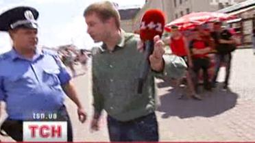 Нападение на журналистов средь бела дня