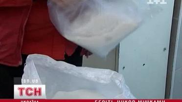 Берите сахар мешками
