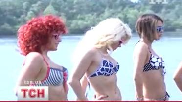 Начался сезон мини-бикини