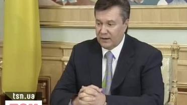Янукович обсудил с главой "Газпрома" газовый вопрос