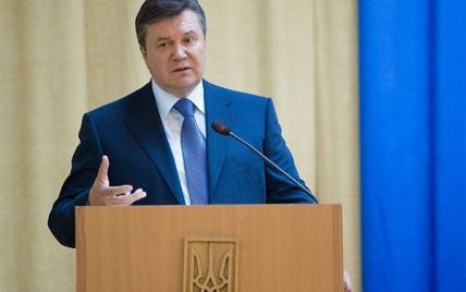 Янукович збирає інтелігенцію на дискусію про українську мову