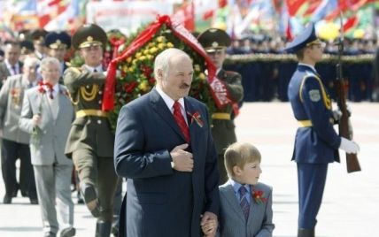 Лукашенко заборонив флешмоби як небезпечні для білорусів