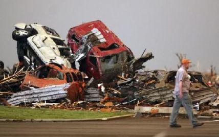 Потужні торнадо вбили вже шістьох американців