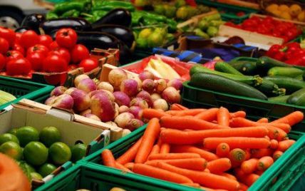 Інфляцію в Україні стримали овочі та фрукти