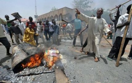 Більше 100 людей загинули через серію терактів у Нігерії