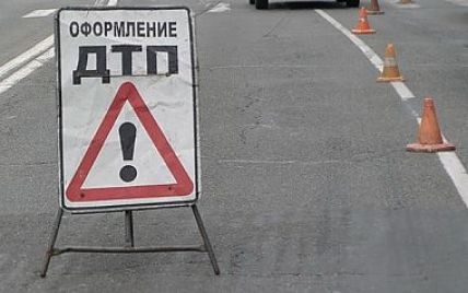 На Тернопольщине в жуткой аварии погибли двое человек, еще семеро в больнице