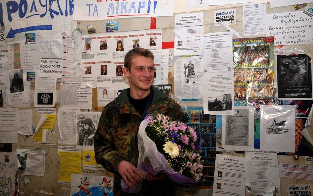 Перше революційне весілля на Майдані / © vk.com/vosvobodaofficial
