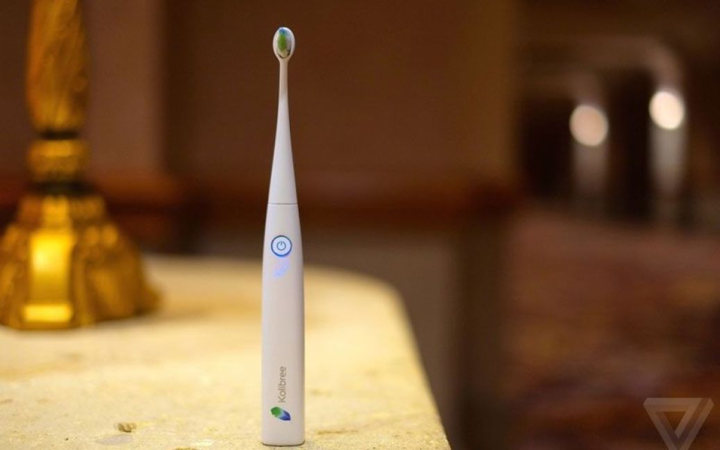 Kolibree. Зубная щетка с Bluetooth, которую можно подключить к смартфонам iPhone и планшетам iPad. Фото: The Verge / © 