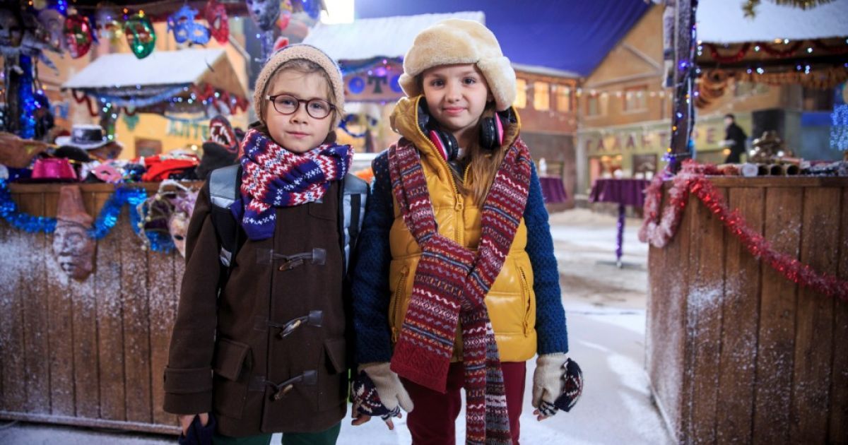 В основі мюзиклу лежить улюблена всіма голлівудська комедія "Сам удома"