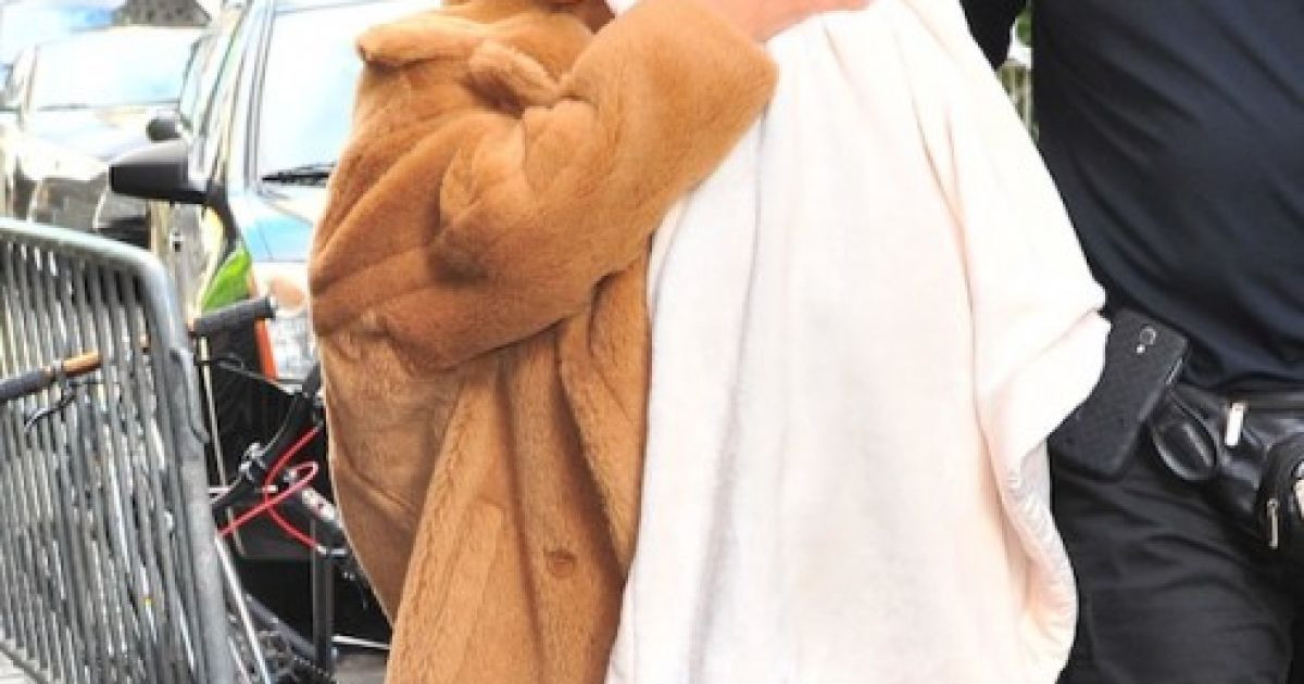 Донька Кім Кардашян буде вдягнена дорого і модно