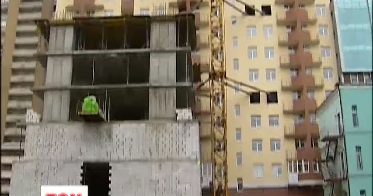 Нахабний забудовник продовжує будівництво в центрі Києва попри заборону суду