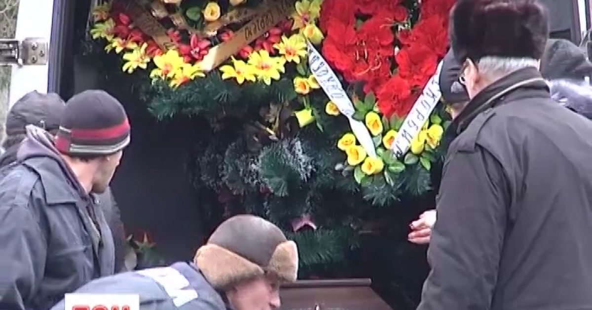 У Харкові поховали першу жертву страшної пожежі на ювелірці
