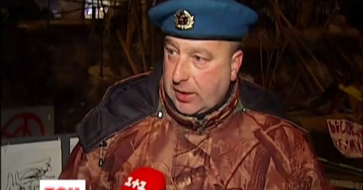 На Євромайдані рассказали о пьяниц с Антимайдану и новую баррикаду
