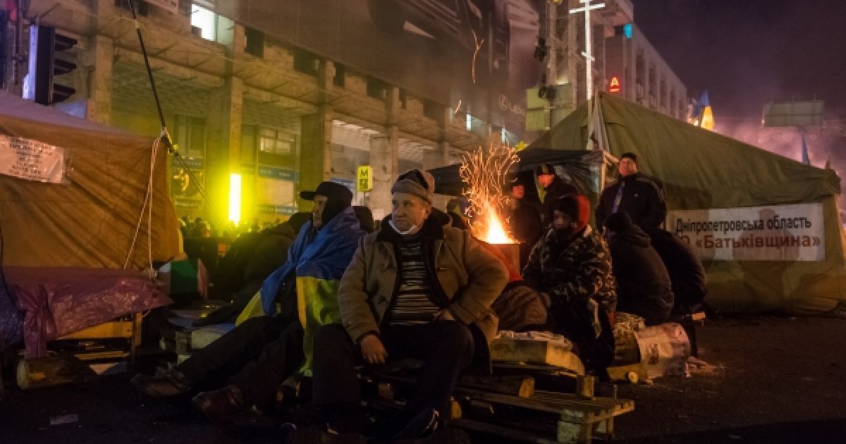 200 тисяч українців зібрались на Євромайдан / © Украинское фото