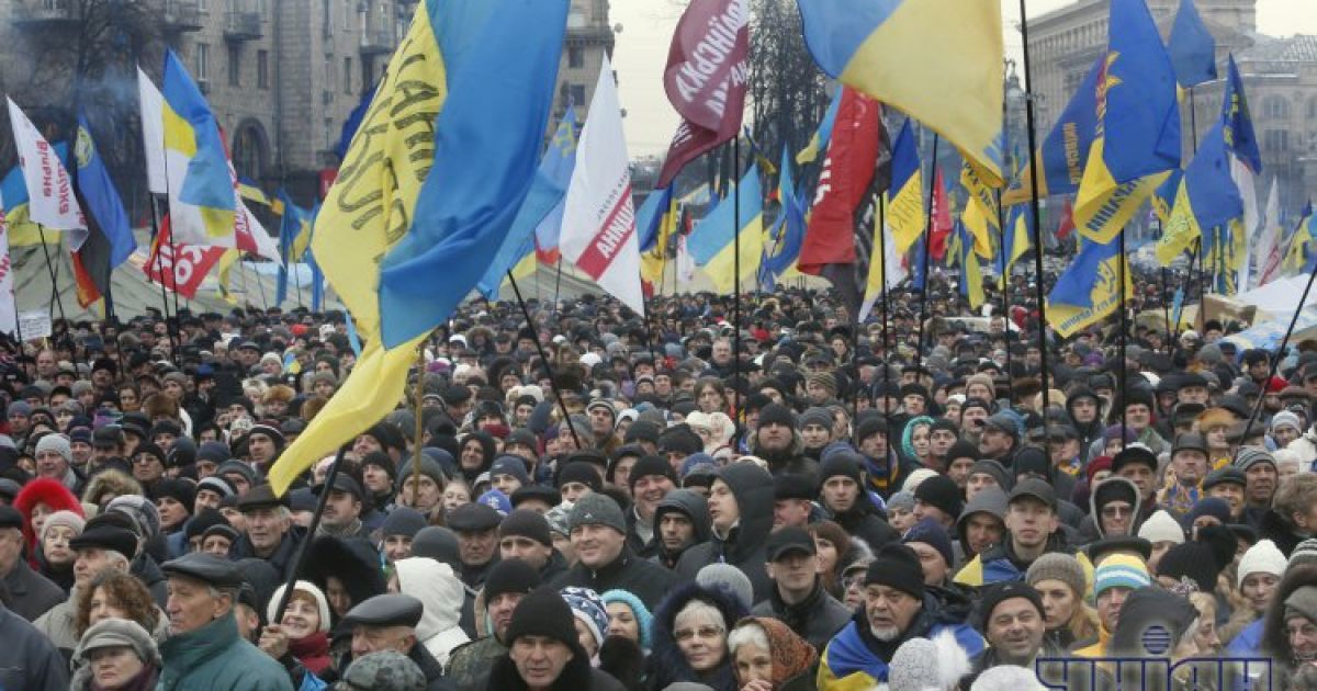 Учасники Євромайдану оточили столичну ДАІ. Архівне фото