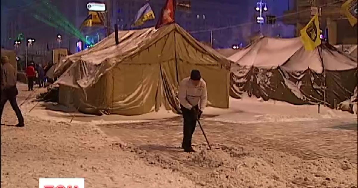 Вечером усиленной охраны на Майдане не было