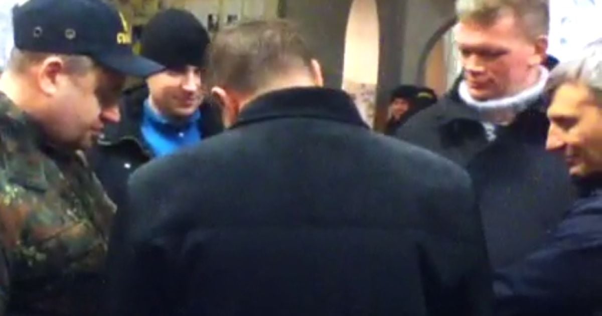 Вице-спикер Руслан Кошулинский, депутаты от "Свободы" Юрий Михальчишин, Алексей Кайда, Игорь Швайка, Игорь Сабий / © Стоп-кадр видео USteam