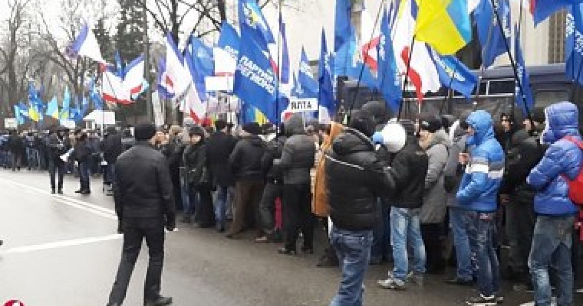 В Маріїнському парку знову акція підтримки уряду