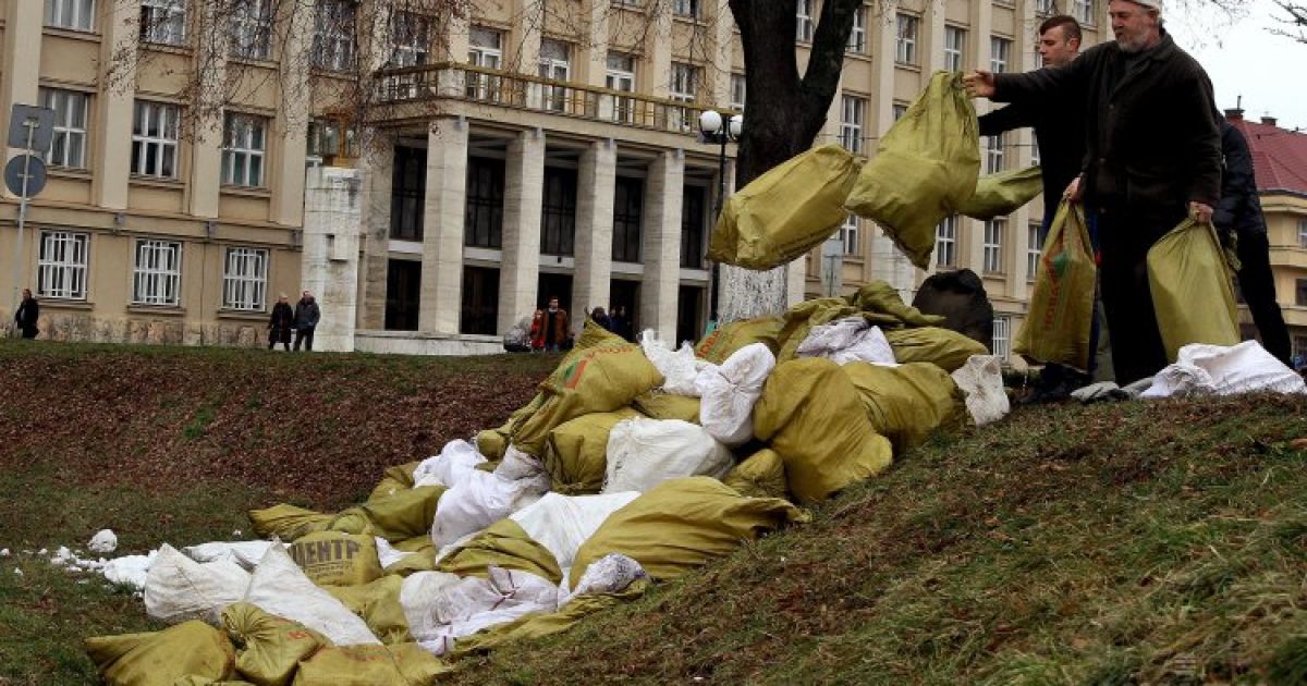 Баррикады в Ужгороде