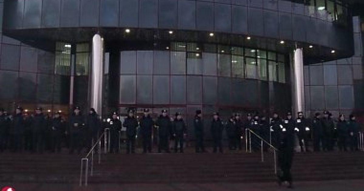Протестуючих біля будівлі Солом&#039;янської РДА поки немає