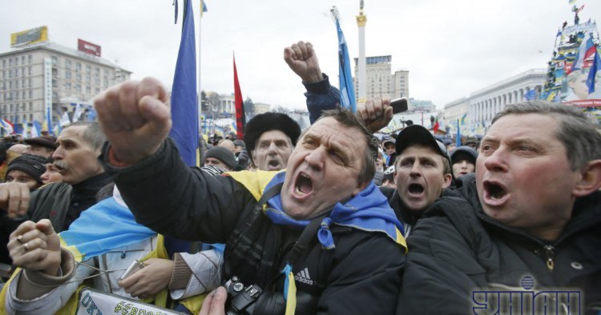 Євромайданівці рушили на Банкову