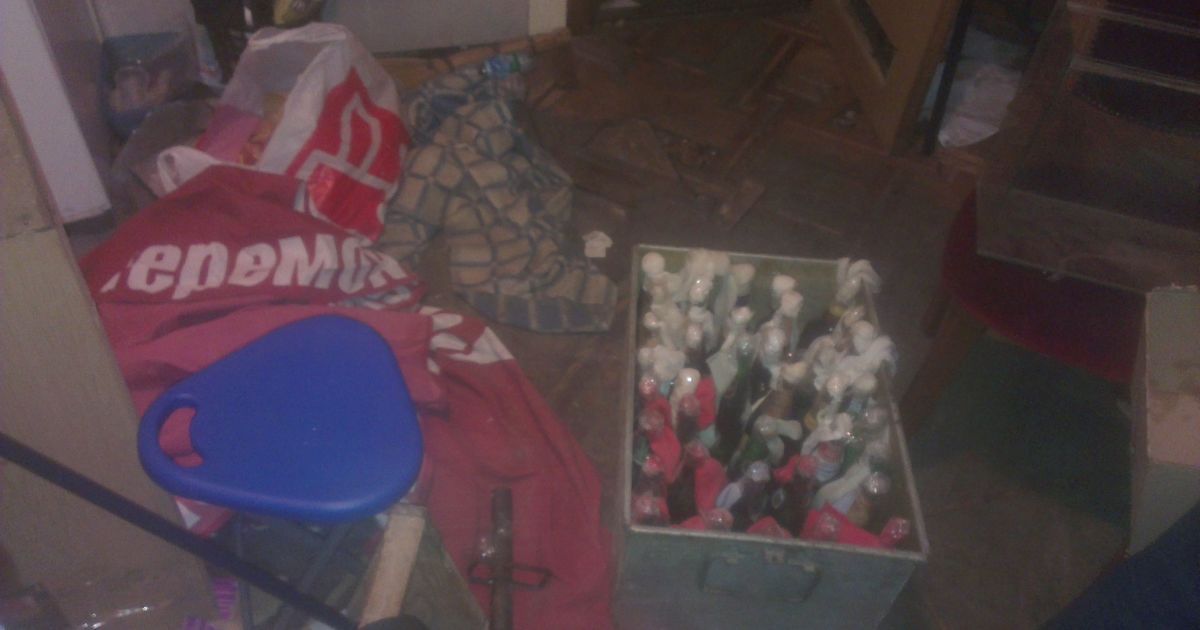 В КГГА якобы нашли целый арсенал из "коктейлей Молотова"