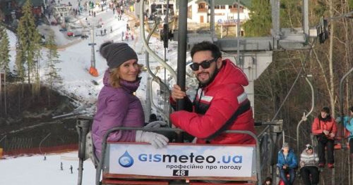 Віталій Козловський з дівчиною Надією в Буковелі