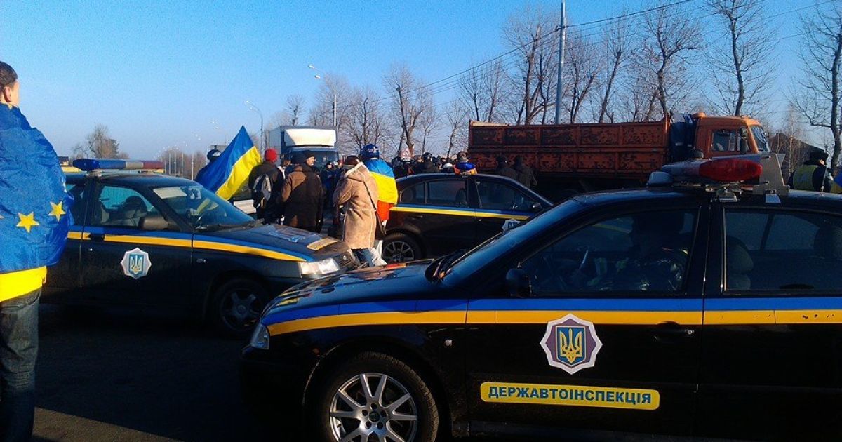 Активисты разблокировали въезд в Киев на  Гостомельской трассе